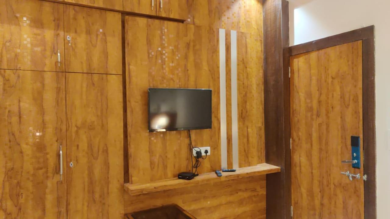 Hotel Relax Bhopal Eksteriør bilde